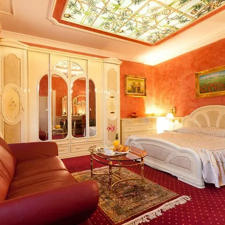 Victoria Hotel